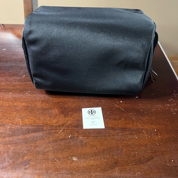 Tory Burch Large nylon cosmetic bag black NEW - Picture 6 of 8
